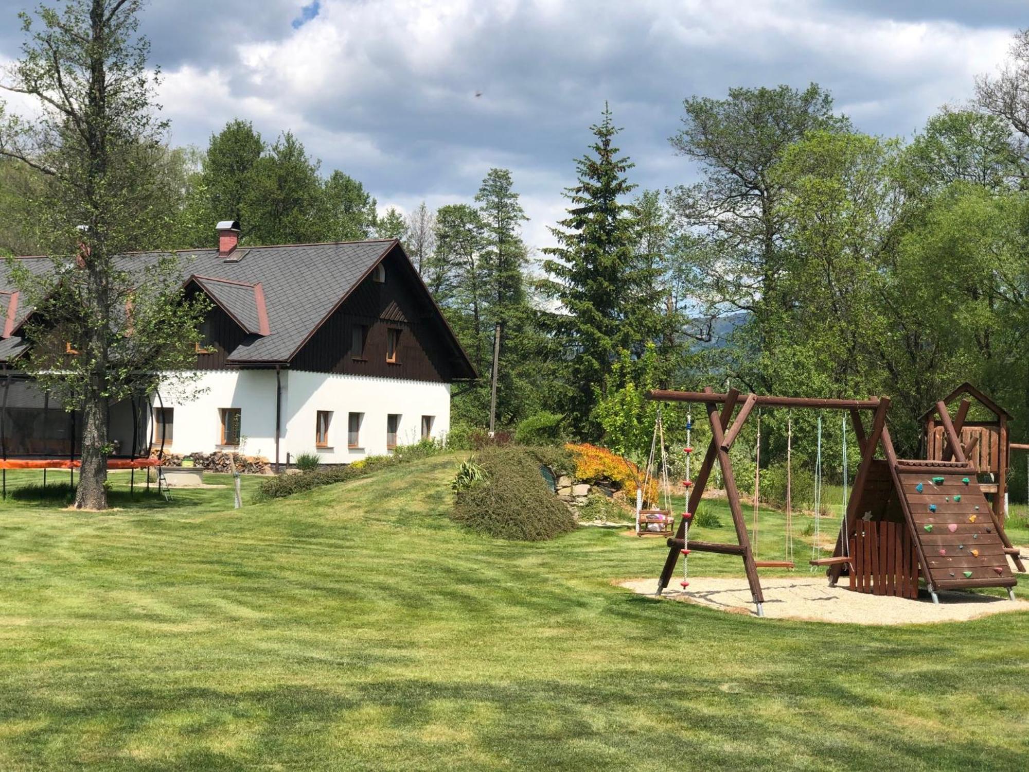 Penzion Terezka กราลิกี ภายนอก รูปภาพ